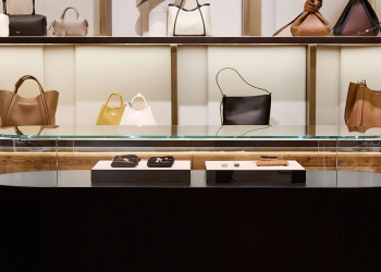 Графік роботи магазинів Invogue на новорічні свята 2025–2026: фото - Invogue