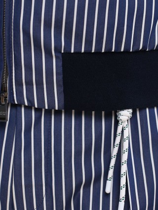 Тёмно-синяя куртка BOSS: фото 6 - Invogue