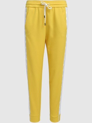 Жёлтые брюки MARC CAIN: фото - Invogue