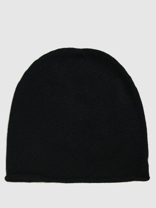 Чёрная шапка MAX MARA: фото - Invogue