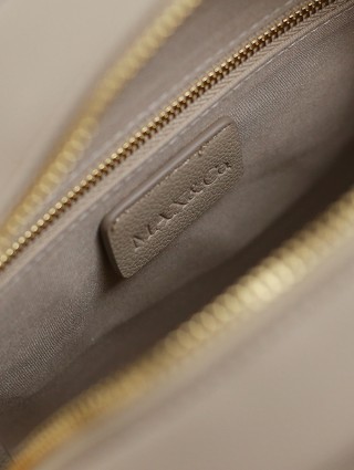 Серая сумка MAX&CO: фото 5 - Invogue