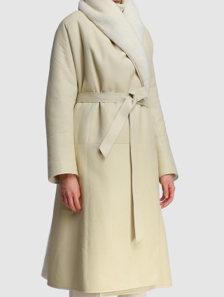 Белая дубленка MAX MARA: фото 3 - Invogue