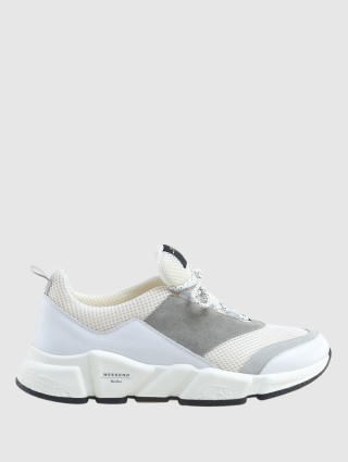 Белые сникерсы WEEKEND MAX MARA: фото - Invogue