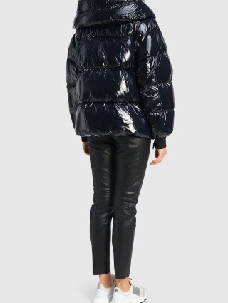 Чёрная куртка WEEKEND MAX MARA: фото 2 - Invogue