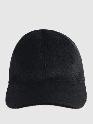 Чёрная кепка MAX MARA: фото - Invogue