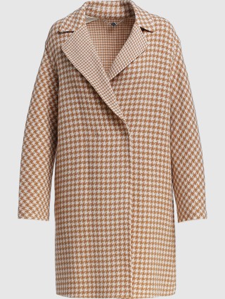 Бежевое пальто MARC CAIN: фото - Invogue