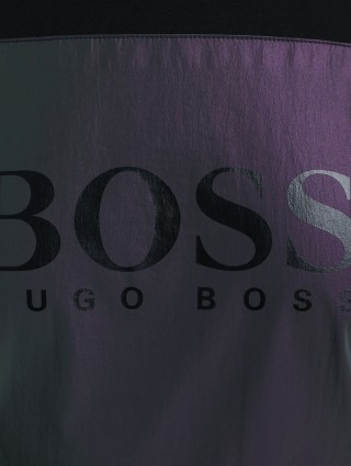 Чорна футболка BOSS : фото 5 - Invogue