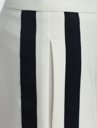 Кремовые брюки MAX MARA: фото 5 - Invogue