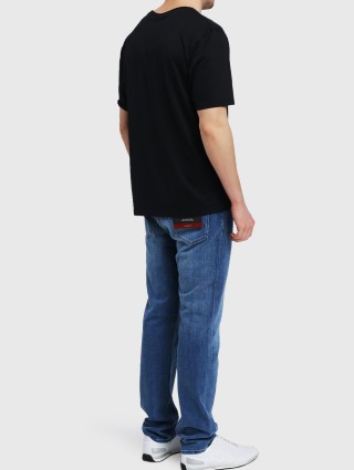 Чёрная футболка BOSS: фото 2 - Invogue