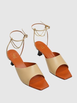 Кремові босоніжки MANU ATELIER : фото 1 - Invogue