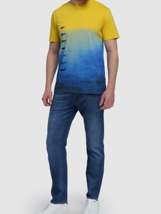 Жёлтая футболка BOSS: фото 1 - Invogue