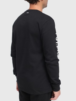 Чёрная футболка BOSS: фото 3 - Invogue