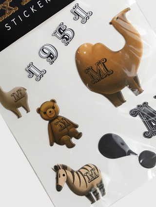 Разноцветные наклейки MAX MARA: фото 1 - Invogue