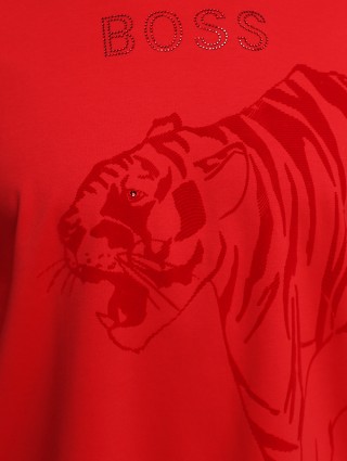 Красная футболка BOSS: фото 4 - Invogue