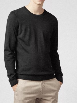 Чёрный свитер BOSS: фото 1 - Invogue