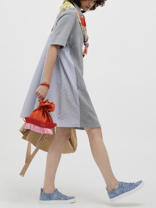 Серое платье MAX&CO: фото 3 - Invogue