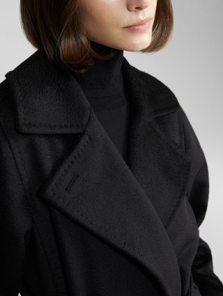 Черное пальто MAX MARA: фото 3 - Invogue