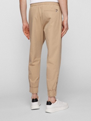 Бежеві брюки BOSS : фото 2 - Invogue