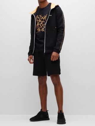 Чёрная футболка BOSS: фото 3 - Invogue