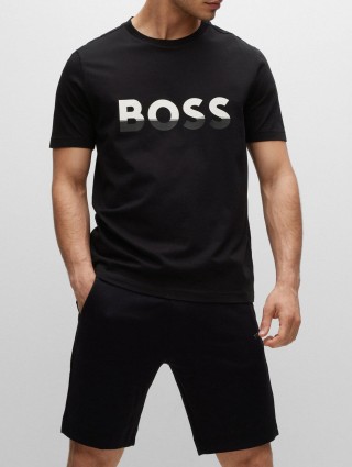 Чёрная футболка BOSS: фото 1 - Invogue