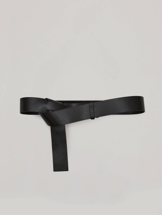 Чёрный ремень PERSONA: фото - Invogue