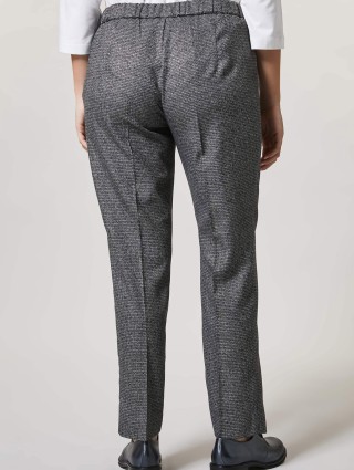 Чёрные брюки PERSONA: фото 1 - Invogue