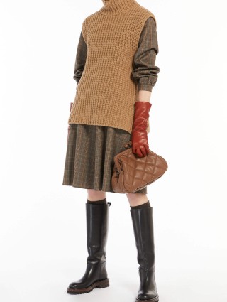 Коричнева сумка WEEKEND ACCESSORIES : фото 1 - Invogue