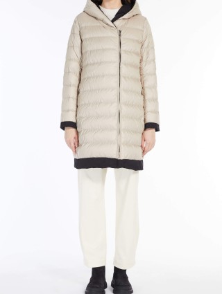 Чорне пальто WEEKEND MAX MARA : фото 2 - Invogue