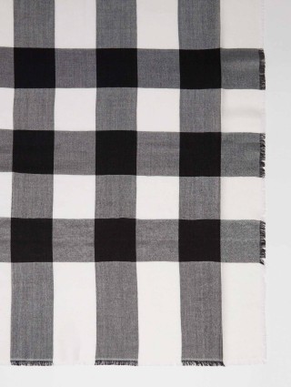 Червоний шарф WEEKEND ACCESSORIES : фото 1 - Invogue