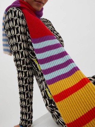 Шарф MAX&CO (24534): фото 2 - Invogue