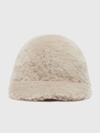 Бежевая кепка MAX MARA: фото - Invogue