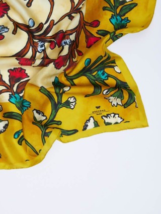 Жёлтый платок WEEKEND ACCESSORIES: фото 2 - Invogue