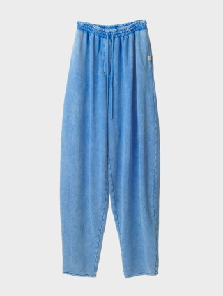Голубые брюки PUSHBUTTON: фото - Invogue