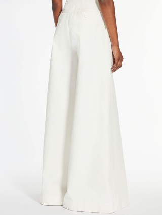 Белые брюки MAX MARA: фото 2 - Invogue