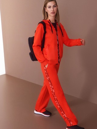 Червоні брюки MARC CAIN : фото 4 - Invogue