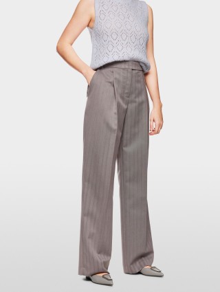 Світло-сірі брюки MARC CAIN широкого крою: фото 2 - Invogue