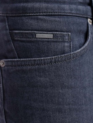 Серые джинсы BOSS: фото 5 - Invogue