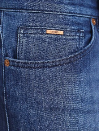 Синие джинсы BOSS: фото 5 - Invogue