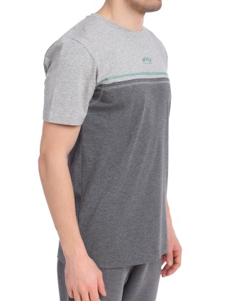 Серая футболка BOSS: фото 4 - Invogue