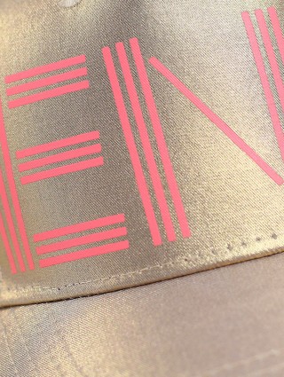 Золотая кепка KENZO: фото 5 - Invogue