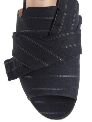 Шльопанці MARC CAIN (523): фото 6 - Invogue