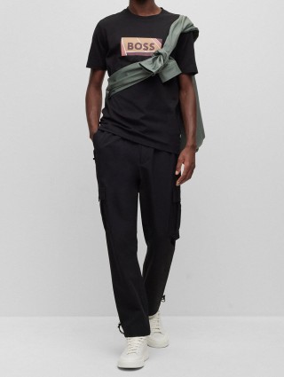 Чорна футболка BOSS : фото 4 - Invogue