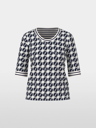 Біла футболка MARC CAIN з принтом: фото - Invogue