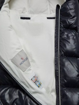 Синий зимний конверт MONCLER: фото 3 - Invogue