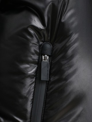 Чёрная куртка BOSS: фото 4 - Invogue