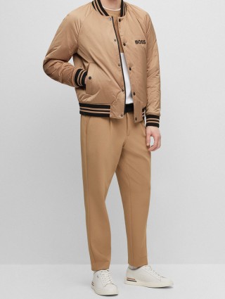 Бежева куртка BOSS : фото 5 - Invogue