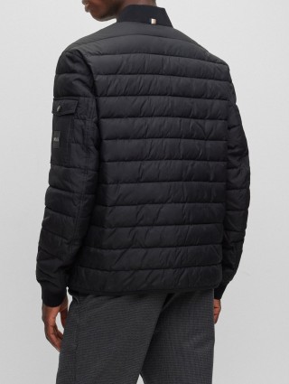 Чёрная куртка BOSS: фото 2 - Invogue