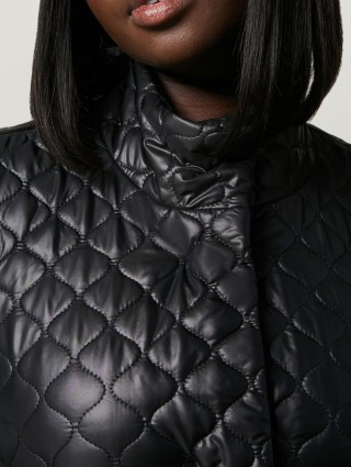 Чорна куртка PERSONA : фото 3 - Invogue