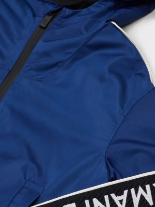 Голубая куртка EMPORIO ARMANI KIDS: фото 2 - Invogue