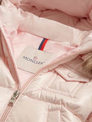 Розовая куртка MONCLER ENFANT: фото 3 - Invogue